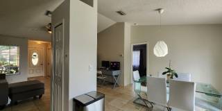 Gorgeous 3-Bedroom, 2-Bathroom in Brandon Gallery 9