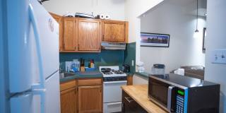 Large 1st fl with yard w/d Gallery 7