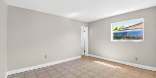 Come see this beautiful 4/2 single family home Gallery 16