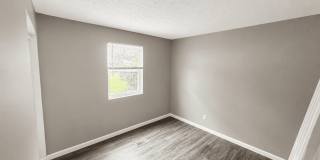 2036 Catalpa Dr. Gallery 9