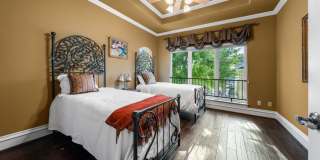 Lake Travis Waterfront Retreat – For Lease Gallery 33