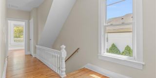 1611 McDaniel Street Gallery 12
