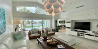 265 N Shore Dr 265 N Shore Dr Gallery 1