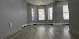 132 Warren St Gallery 6