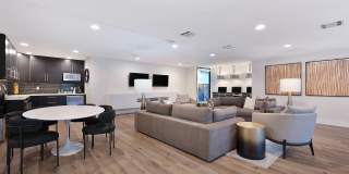 Park West Village Gallery 32