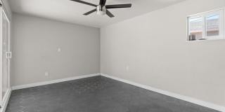 4517 N 10TH Avenue Gallery 13