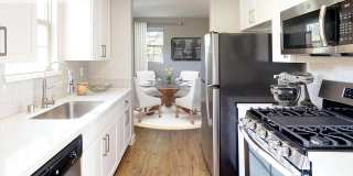 Mission Hills Gallery 21