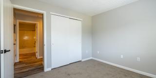 The Landings at Steele Creek Apartments Gallery 8