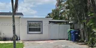 7930 NW 174th Ter Gallery 1