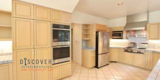 Traditional Six Bedroom Home with Exceptional SF Bay Views with In Law Unit Gallery 20