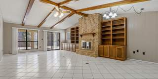 Home For Rent - Great Location on the Westside w/ Refrigerated Air! Gallery 5