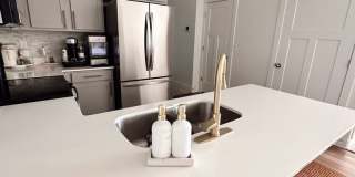 Pet Friendly 3-Bedroom Condo! Get $500 Off on the first month Rent if signed and move in by March 1s Gallery 11