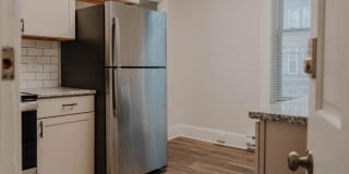 1531 Green Street - 2F Gallery 1