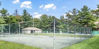 Village on the Green Apartments Gallery 10