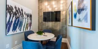 Pearl Rosemont Gallery 15