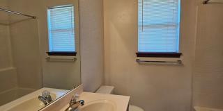 (3) Bed/(2) Bath in SE Norman Avail Now! Gallery 17