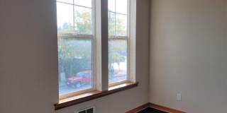 2 Bedroom in the Heart of Poulsbo Gallery 3