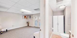 383 W NORTH Street Gallery 29