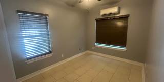 Midtown 2/1 All Utilities/Internet Included Gallery 6