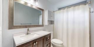 Serene 2 Bedroom 2 Bath Townhome in Windsor, CA with Carport Included! Gallery 18