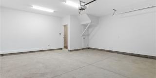 2923 Pretty Lake Avenue Gallery 17
