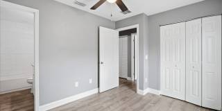 Fully Remodeled & Spacious 4 Bedroom Home - Don't miss it! Gallery 17