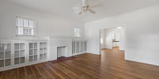 302 Versailles Boulevard Gallery 2