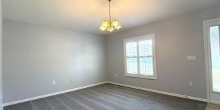 Beautiful 3 Bed 2 Bath Ranch Pool Home! Lawn & Pool Care Included! Gallery 11