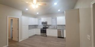 900 N Garfield Avenue unit: 1/2 Gallery 2