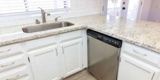 Apply Here www.realty480pm.appfolio.com/listings Gallery 24