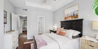 Townhouse Atlanta Gallery 17