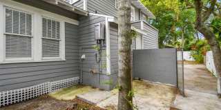6810 N NAVIN AVENUE Gallery 79