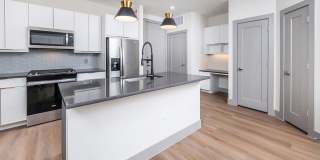 Heights at 1520 Apartments Gallery 16