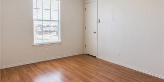 2808 Edgefield Street Gallery 8