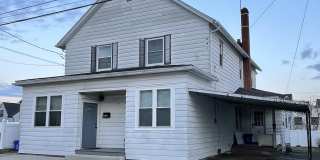 1064 Lincoln Street unit: Apt. B Gallery 1