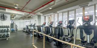 Sun-Drenched 1BR Condo with Rooftop Pool & Parking in Heart of Ballston Gallery 21