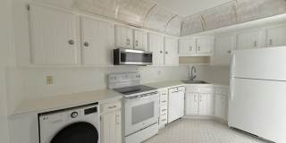 2000 Presidential Way Gallery 12