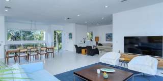 213 N WASHINGTON DRIVE Gallery 9