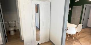 1320 Drexel Ave Gallery 10