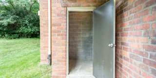 1527 Fairmont Street Gallery 22