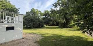 203 W Elm Street Gallery 4