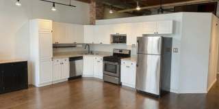 1801 S MICHIGAN Avenue Gallery 3