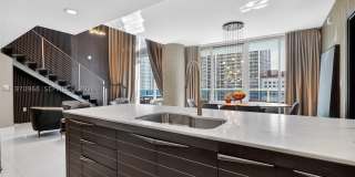 200 Biscayne Boulevard Way Gallery 3