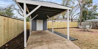 2018 Remodeled 3 bed / 2 bath - wood / tile floors, fenced yard. Hyde Park / Downtown Gallery 31