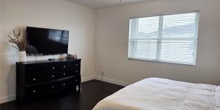 202 NE 36th Ter Gallery 34