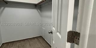 1480 E Sample Rd Gallery 21