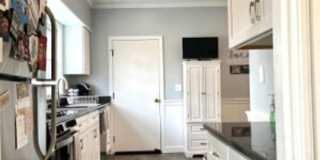 AVAILABLE SEPTEMBER 1ST - Beautiful, Spacious and Renovated Brighton/Oak Square 3 Bed Duplex.  NO BROKER FEE!!! Gallery 4