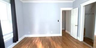 323 Bainbridge St Gallery 17