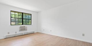 Brook Bridge Apartments Gallery 17