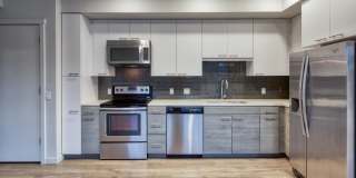 Eviva Midtown Gallery 36